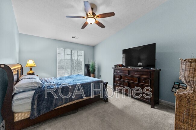 Building Photo - 8921 Hunters Creek Dr