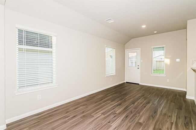Building Photo - 5127 Shelby Katherine Dr