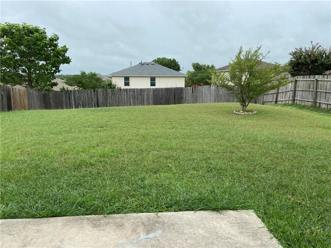 Building Photo - 173 Buttercup Way