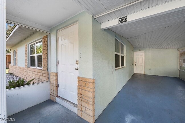 Building Photo - 236 Delray Ave