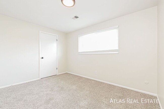 Building Photo - 9401 W 65th Ave