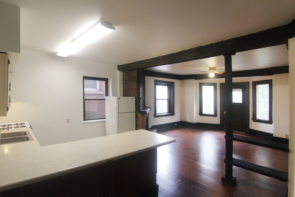 Building Photo - 314 S Trenton Ave