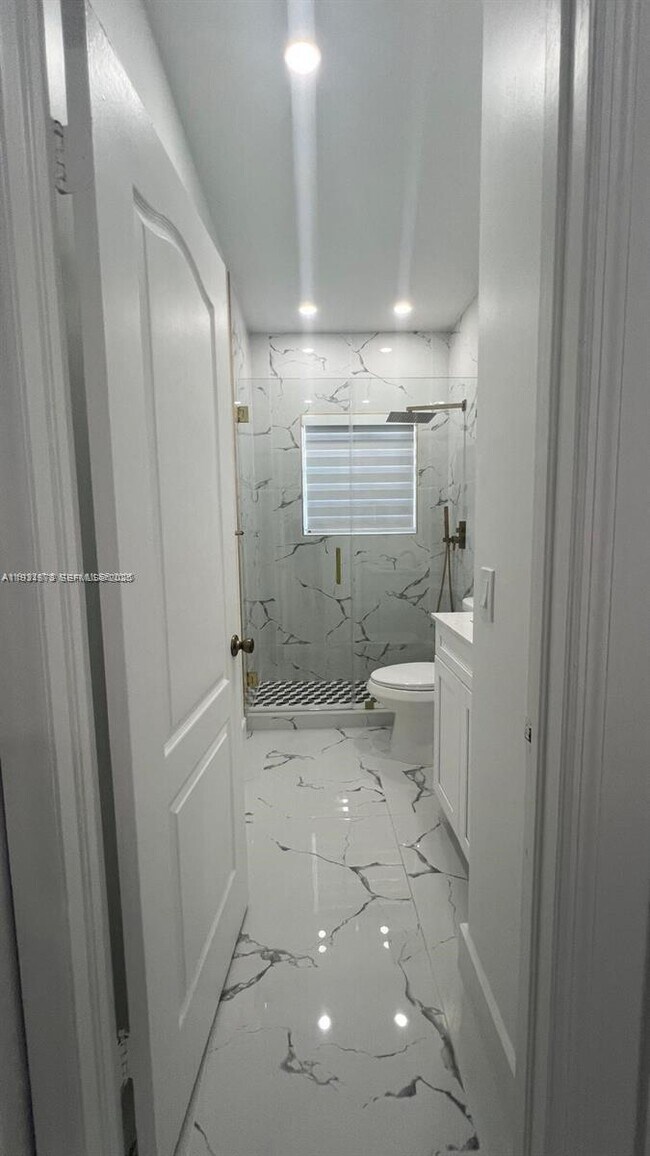 Building Photo - 15804 SW 99th Terrace