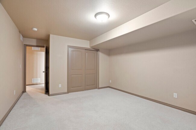 Building Photo - Ranch Style 4 Bedroom Home in Cordera...sh...