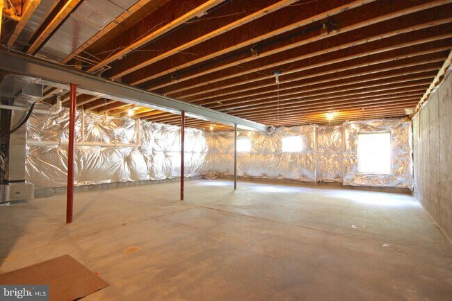 Building Photo - 10916 Fairmont Ln