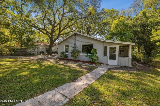 Building Photo - 3Bd Rental Available, Minutes from San Marco!