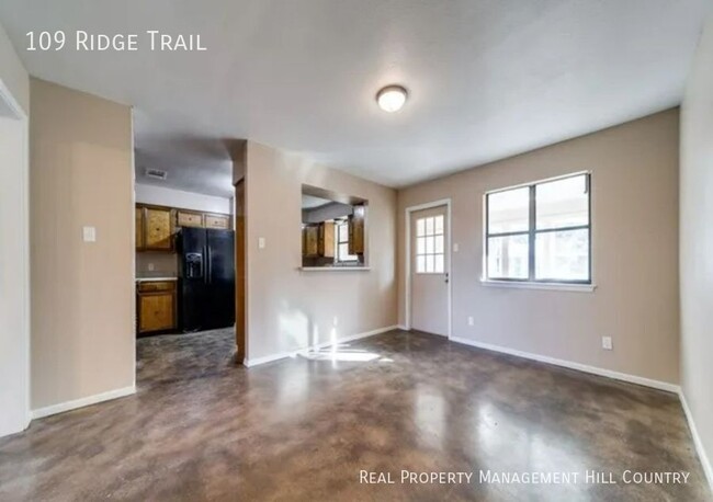 Building Photo - 109 Ridge Trail