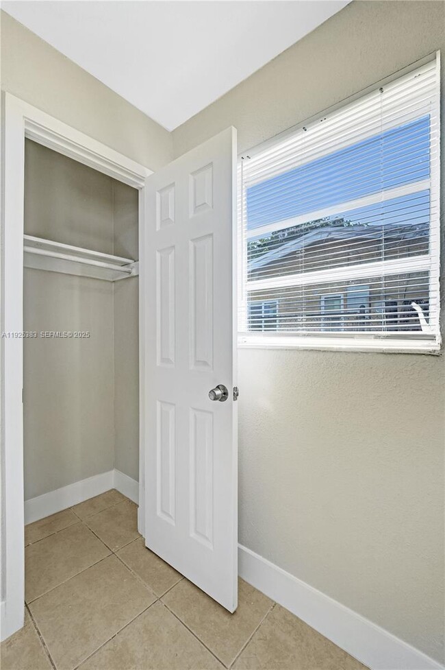 Building Photo - 1777 NW 34th Ave