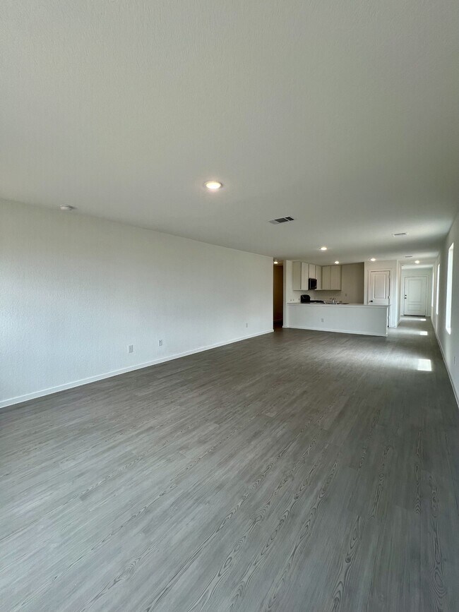 Building Photo - 9178 Trails End