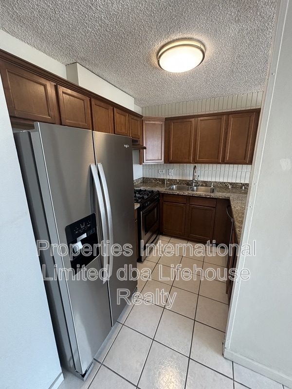 Primary Photo - 1326 Ke’eaumoku St