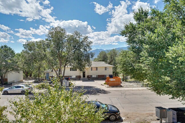 Building Photo - 1094 Westmoreland Rd