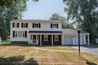 Building Photo - 161 Railroad Mills Rd