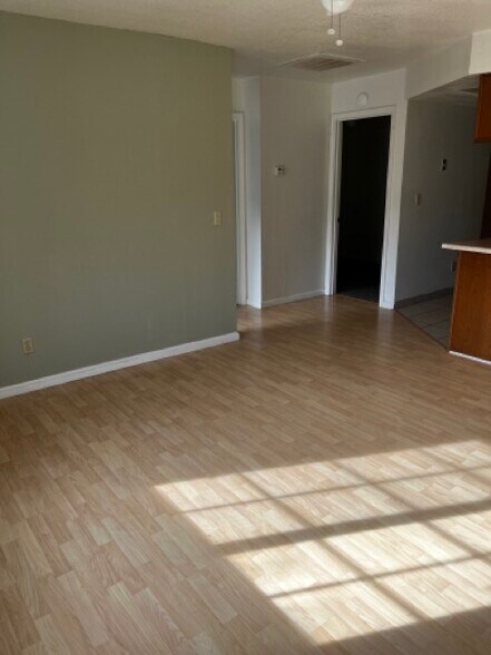 Building Photo - 40671 Old Three Rivers Rd
