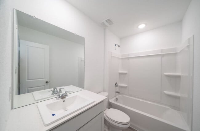 Building Photo - 11810 Spiderwort Rdg