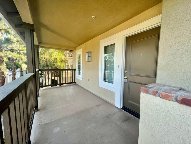 Building Photo - Gorgeous Condo for rent in Tustin Ranch