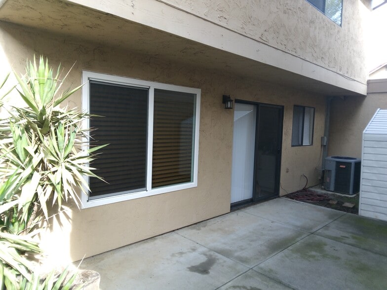 Private Patio - 5 Del Prado Cir