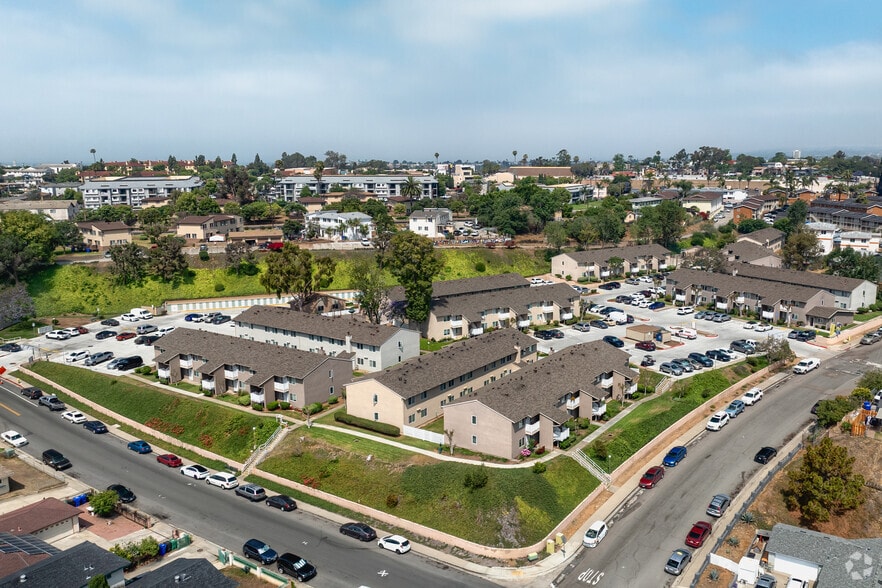 Context - Crandall Apartments