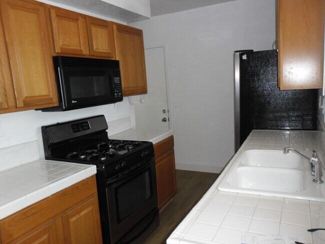 Building Photo - 307 N Shelton St