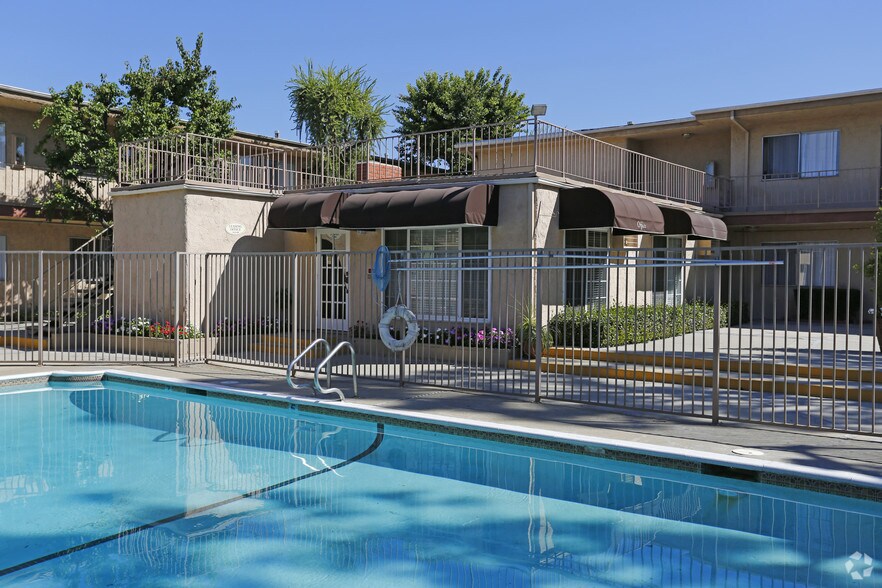 Southwest Pointe Apartments 14265 Van Nuys Blvd Arleta CA 91331