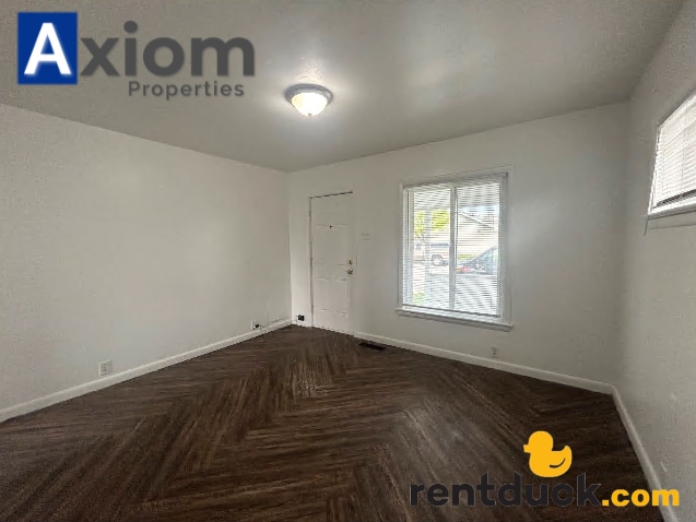 Building Photo - 217 W Sherman-