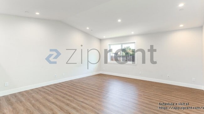 Building Photo - 1339 Camellia Dr