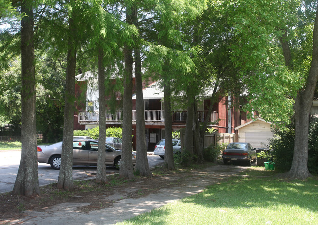 Building Photo - 3313 Iowa St