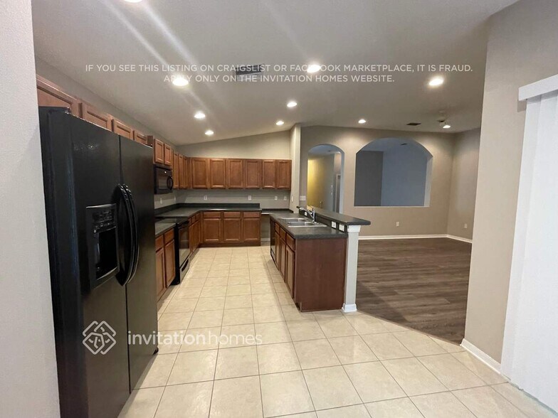 Building Photo - 13030 Old Florida Cir