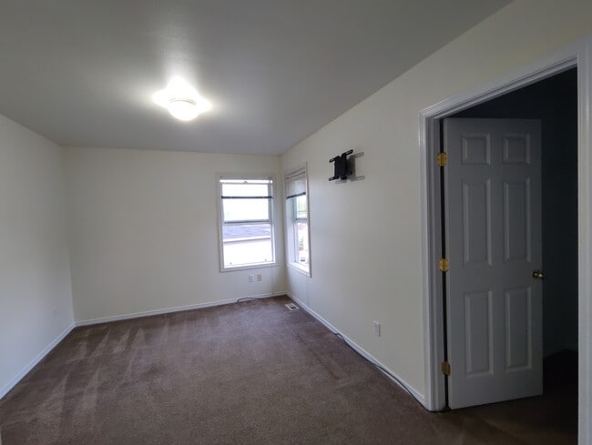 Building Photo - 21438 SE 298th Pl