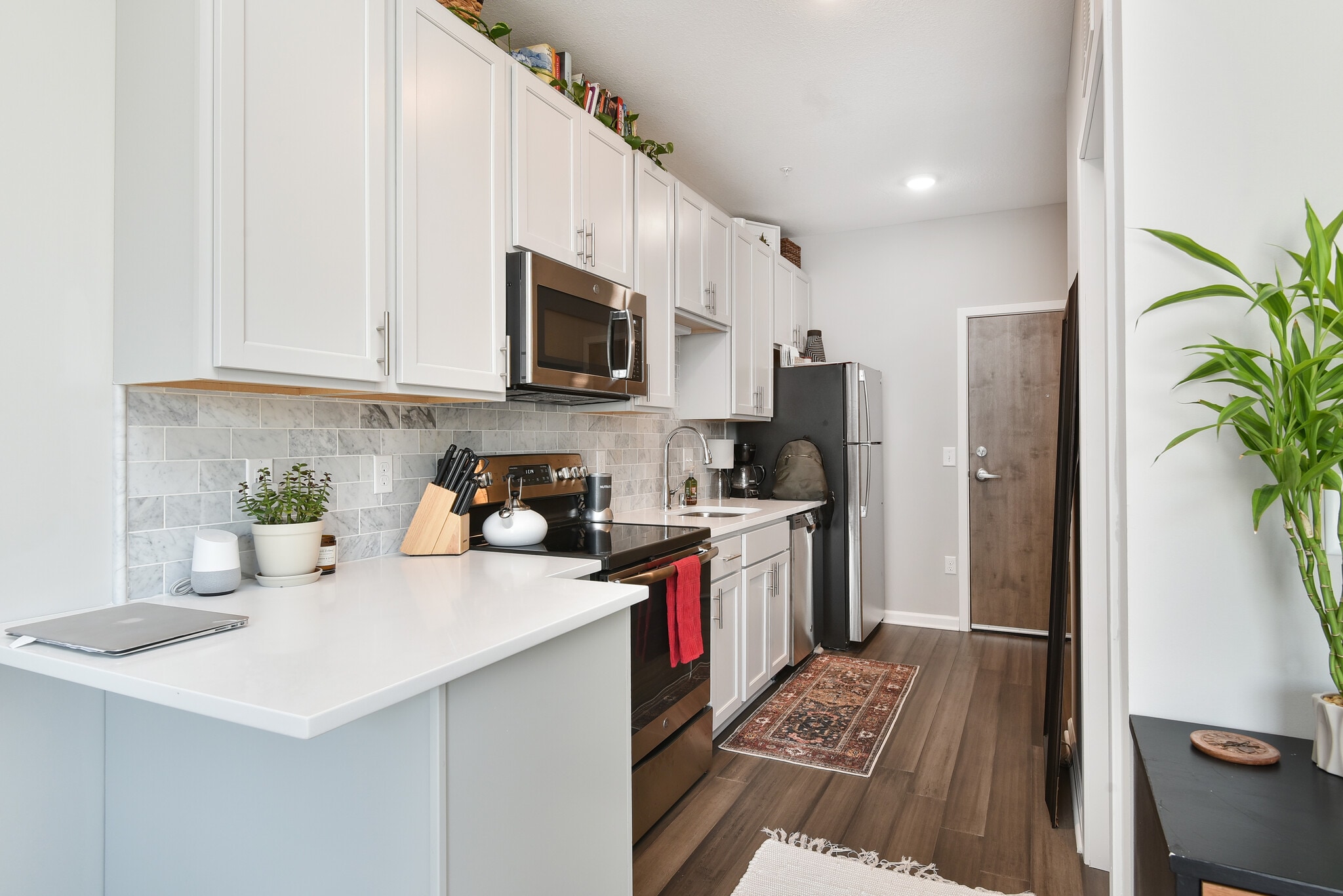 Building Photo - Serene Apartments