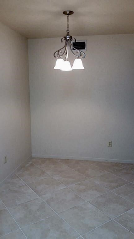 Building Photo - 240 N Forest Dr