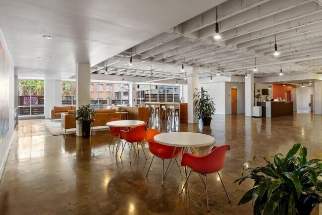 Building Photo - 878 Peachtree St NE