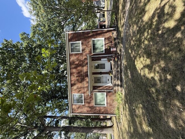 Primary Photo - 2137 Woodland St NE