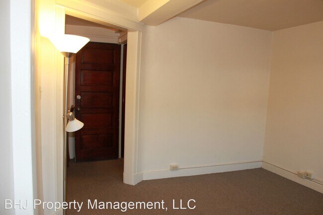 Building Photo - 40 E Works St