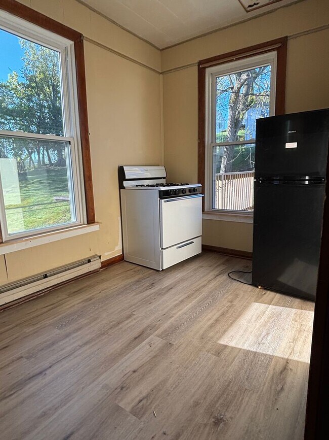 Building Photo - 117 Baltimore Ave