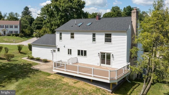 Building Photo - 1213 Clearfield Cir