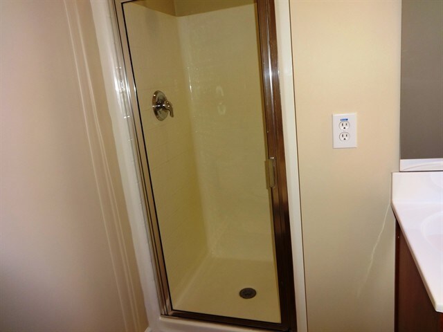 Building Photo - 1131 Moss Grove Dr