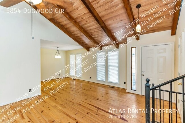 Building Photo - 5854 Dogwood Cir