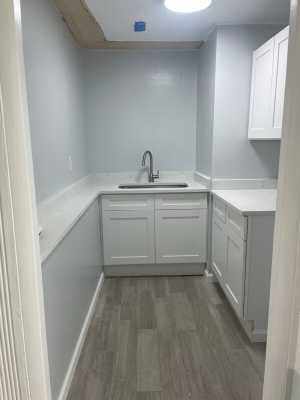 Building Photo - 917 56th Ave N