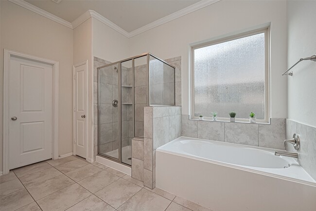 Building Photo - 16886 Ramsay Cascades Dr