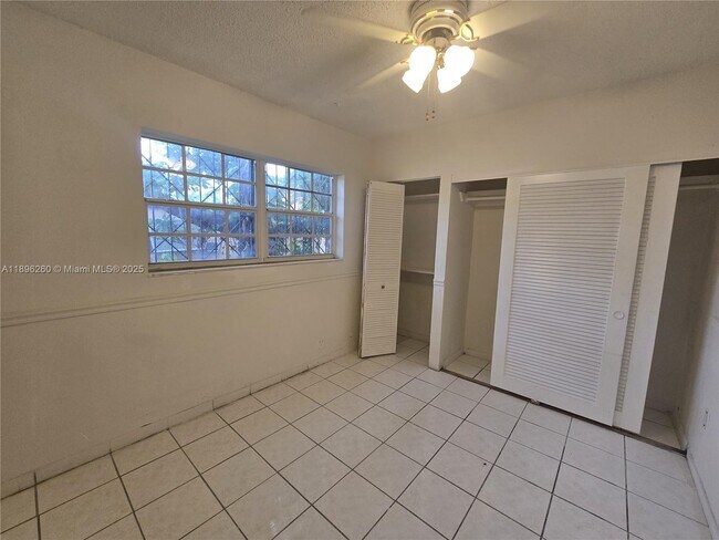Building Photo - 71 NW 76th St