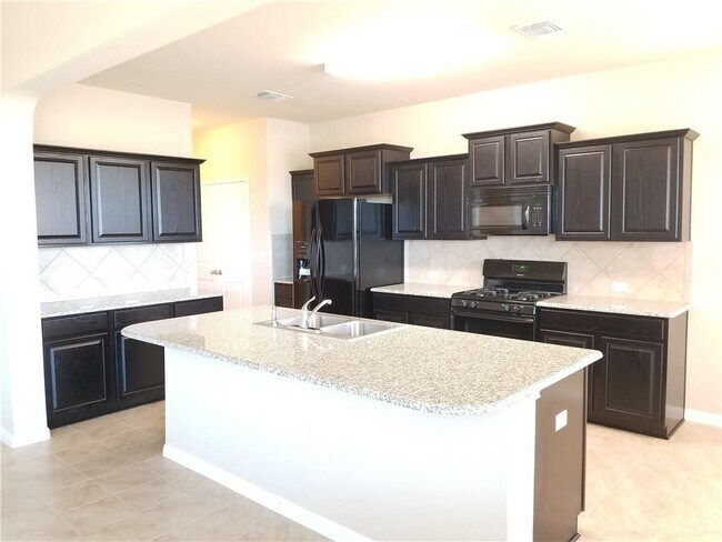 Building Photo - 1448 Brooks Way