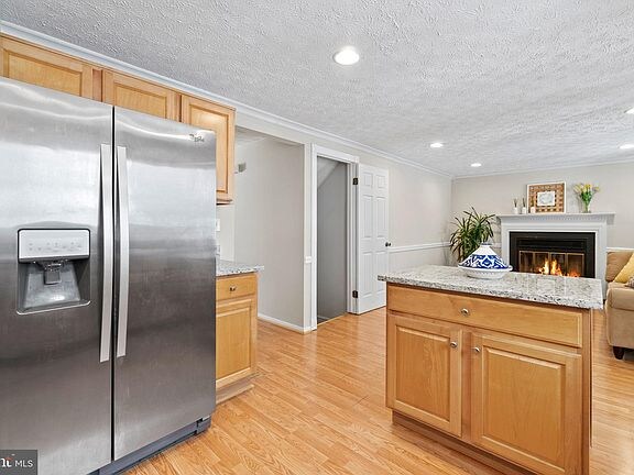 Building Photo - 312 Samantha Dr