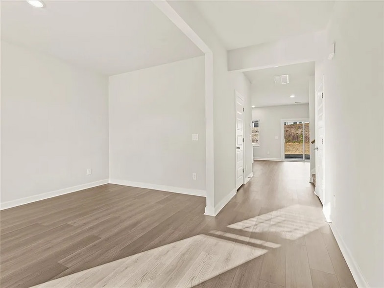 Building Photo - 105 Oval Ct