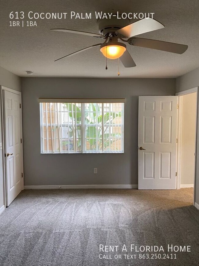 Building Photo - 613 Coconut Palm Way