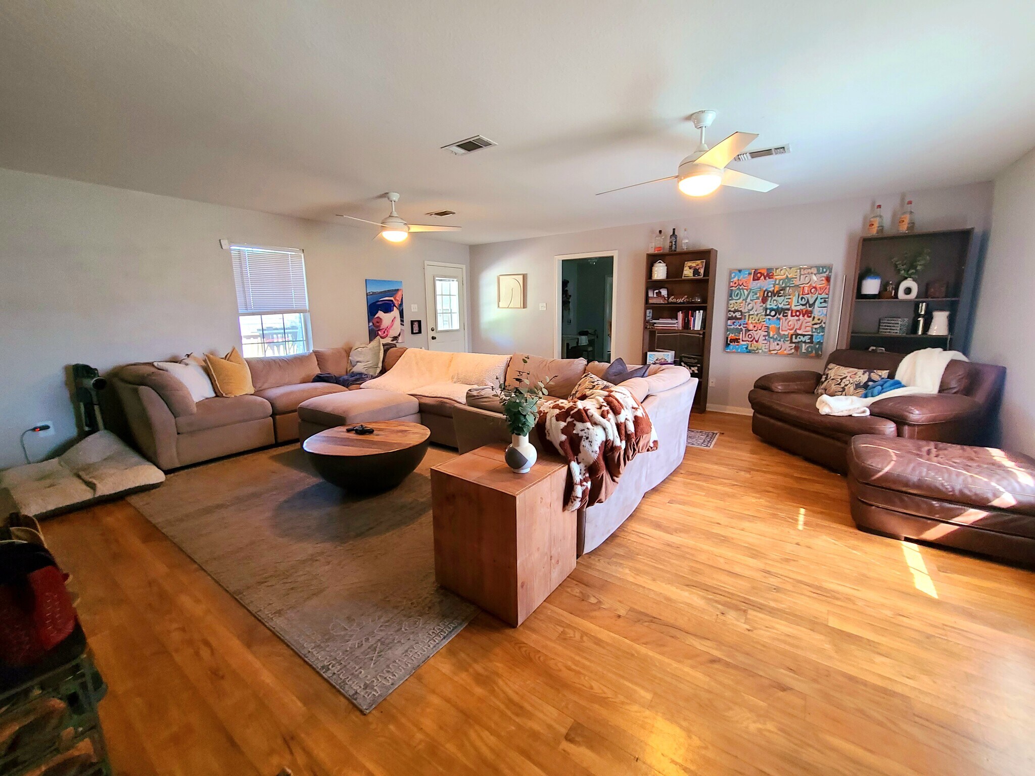 HUGE living room - 1607 North 15th A Street