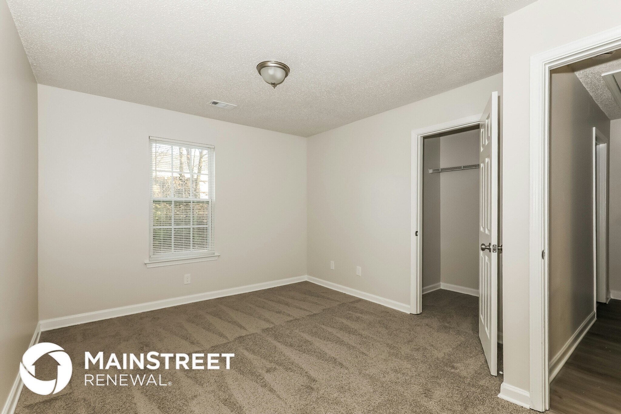 Building Photo - 459 Eagles Crossing Cir