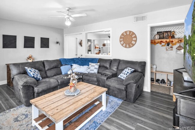 Building Photo - 4131 Bikini Dr