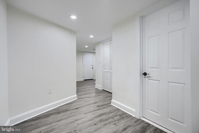 Building Photo - 4911 Cordelia Ave