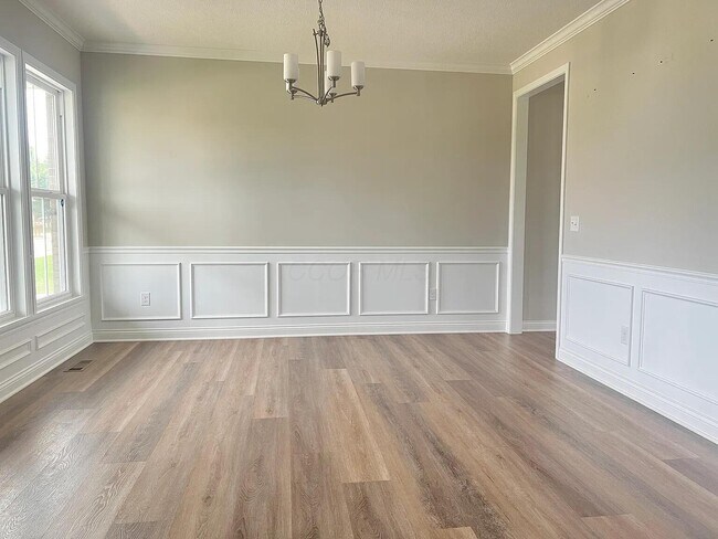 Building Photo - 8739 Cedar Brook St