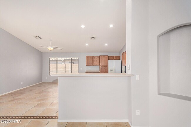 Building Photo - 15548 N 156th Ln